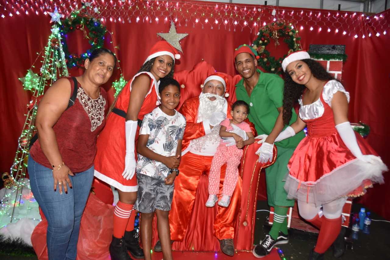 Camacã: Prefeitura inaugura a Vila Natal e encanta a população, principalmente as crianças